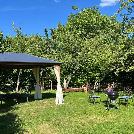 Apartment Glueckshirsch - Auszeit Im Gut Riska